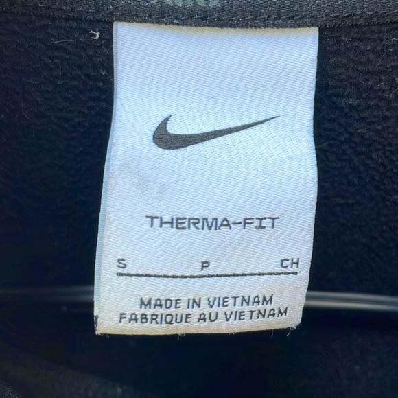 Brand new! Nike therma fit sweater. - Picture 2 of 3
